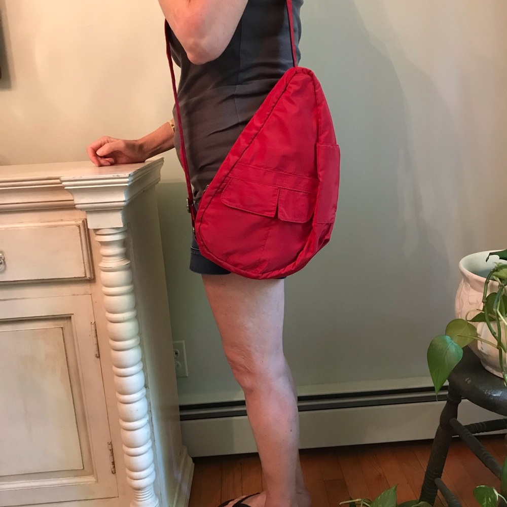 Healthy Back Bag in Red Microfiber